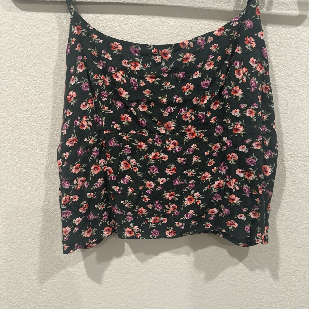 American Eagle Outfitters Floral Crop Top - Black and Pink